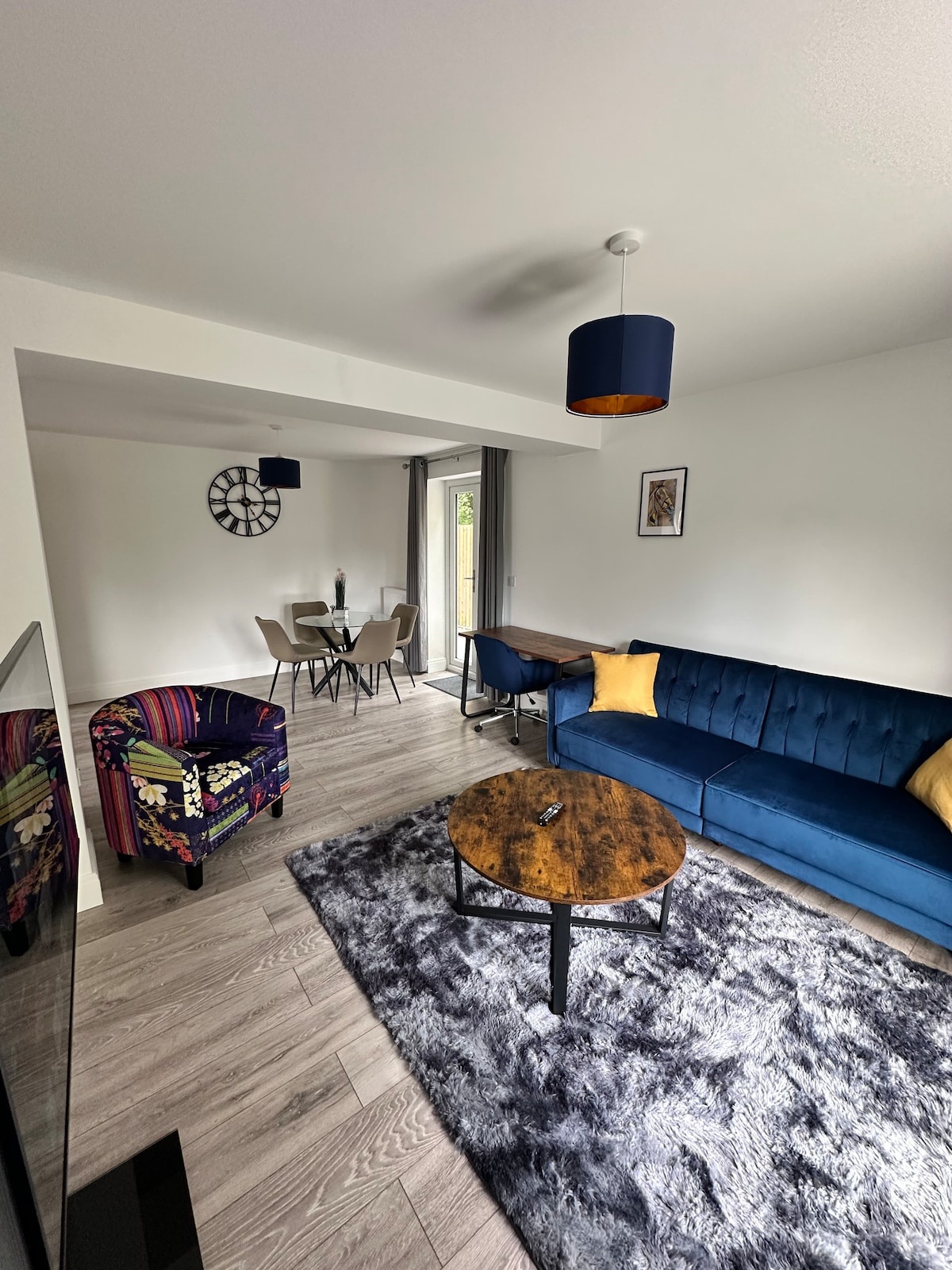 Comfortable furnished ThreePoints home