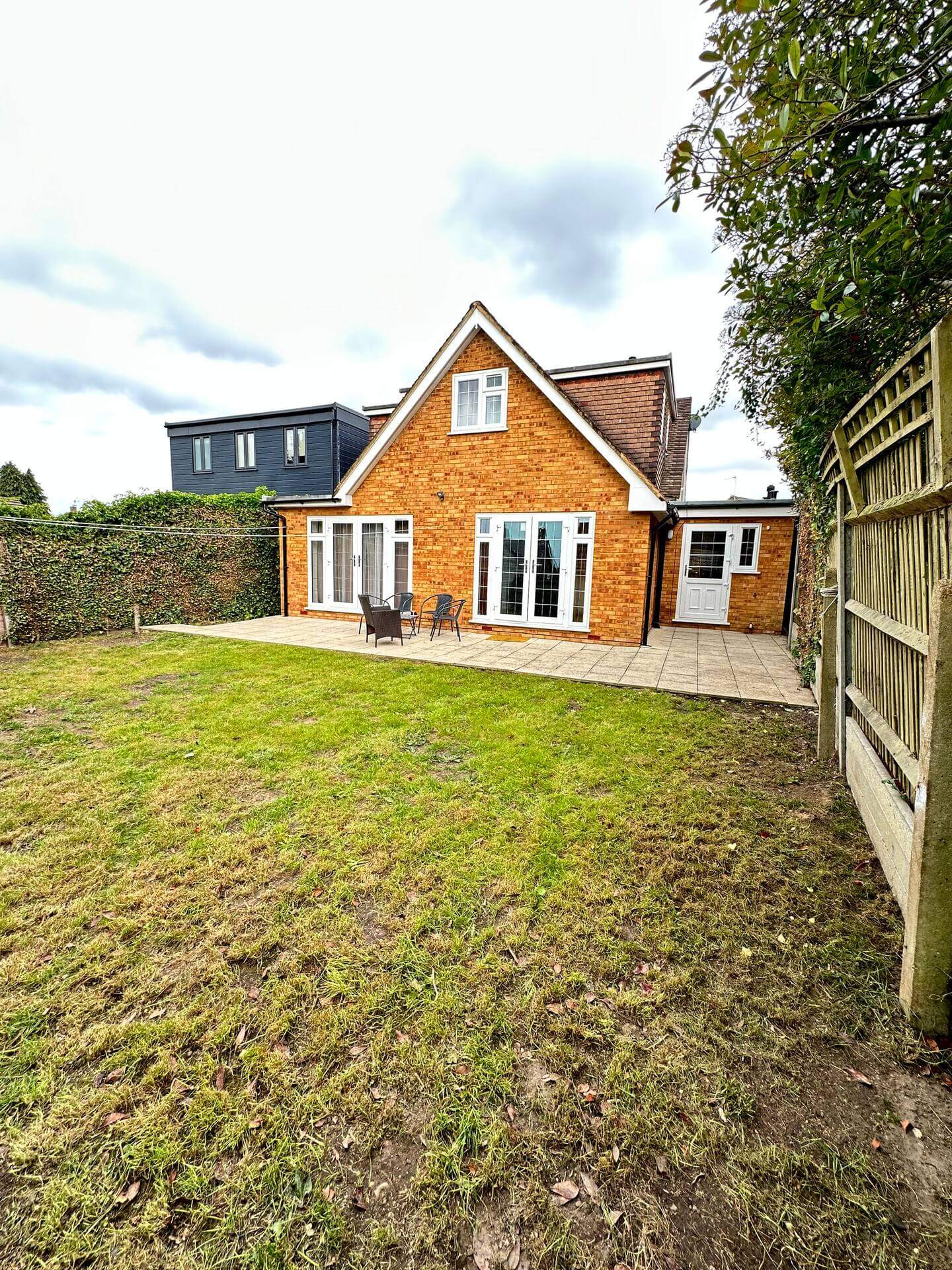 Spacious 7Bed Home3